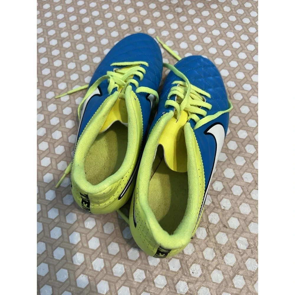 nike tiempo legacy FG womens size 8.5 soccer cleats blue athletic shoes